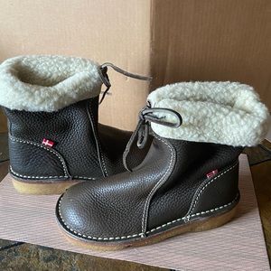 NEW Duckfeet Arhus Boots Brown Wool-lined Size 8